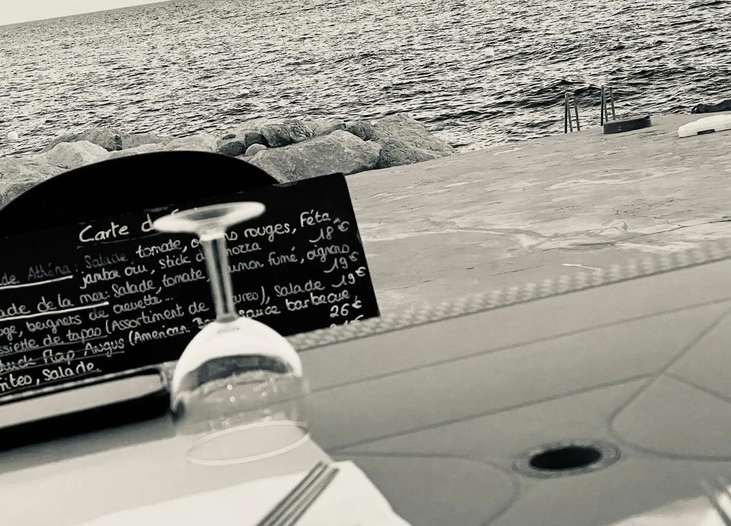 Au 526 Sur Mer 邦多勒